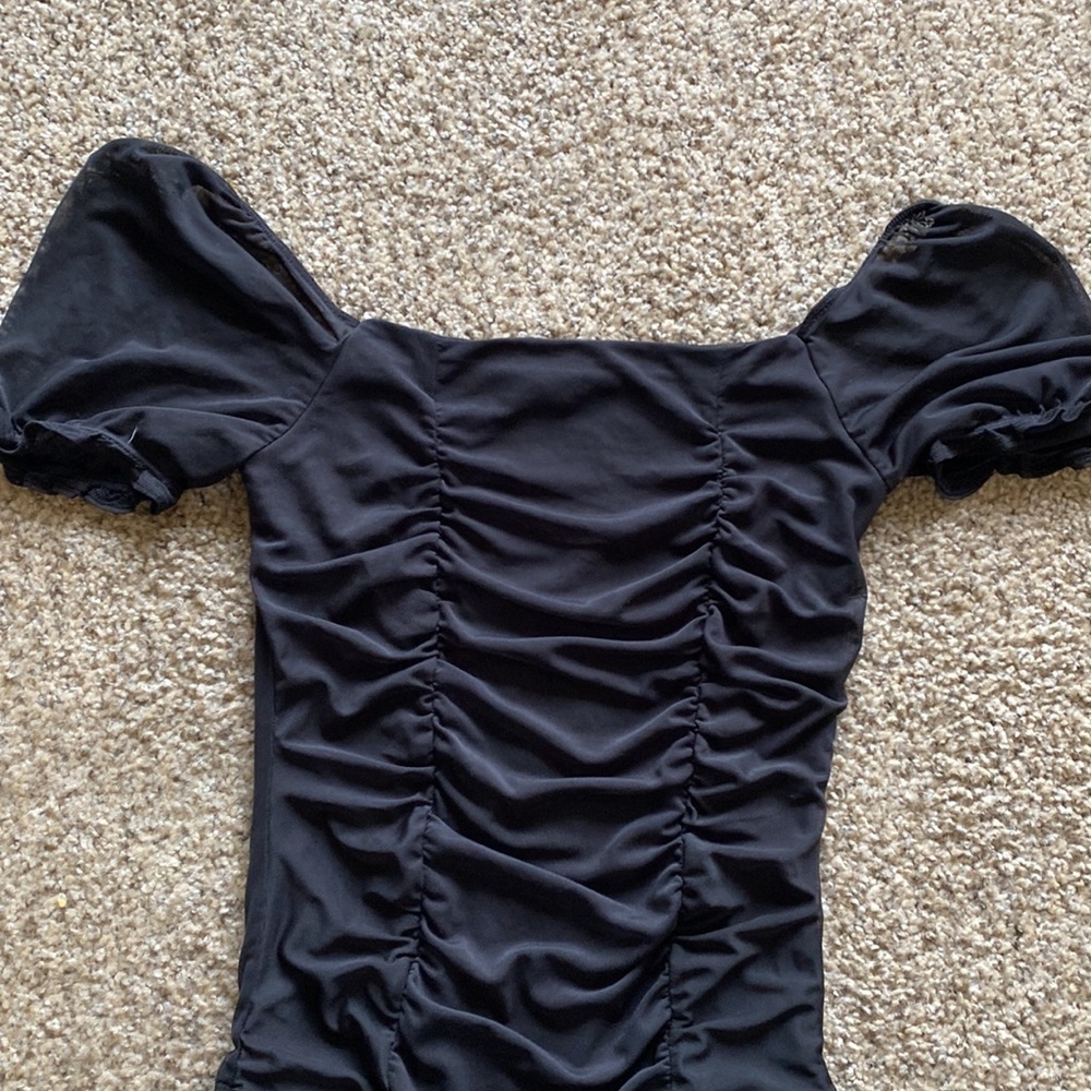 Popular 21 Women’s short sleeve bodysuit size small black